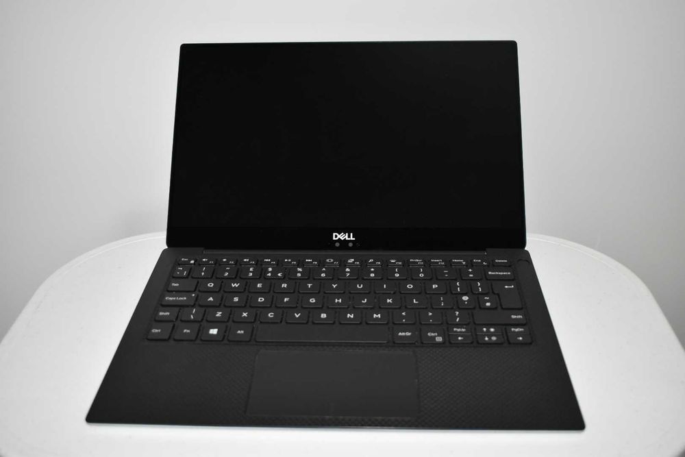 DELL XPS 13 9370 - Intel i5-8250u