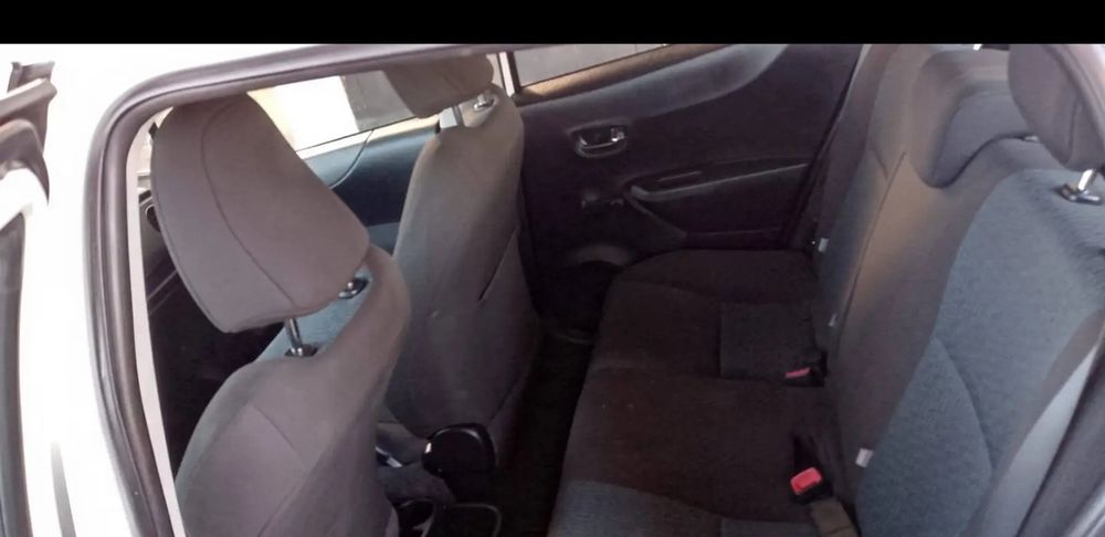 Toyota Yaris 2012 Caixa Automática