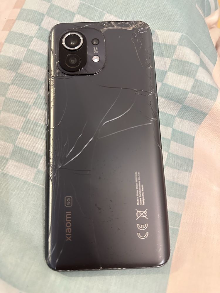 Uszkodzony Xiaomi mi 11 8/256