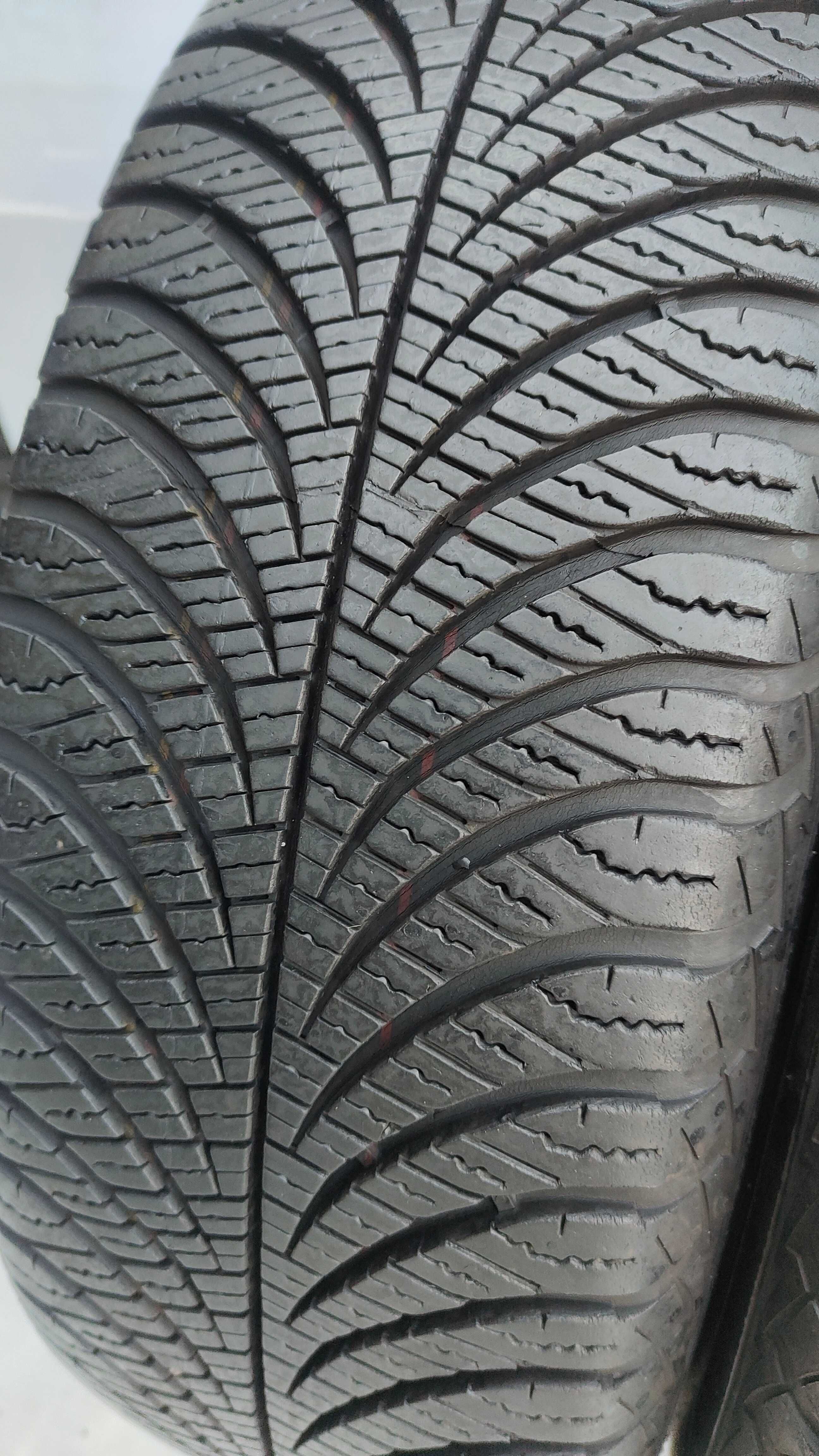 Opony Całoroczne 185/65/15 Goodyear 4szt 6,9mm