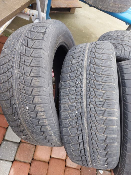 0pony zimowe 235/60/18