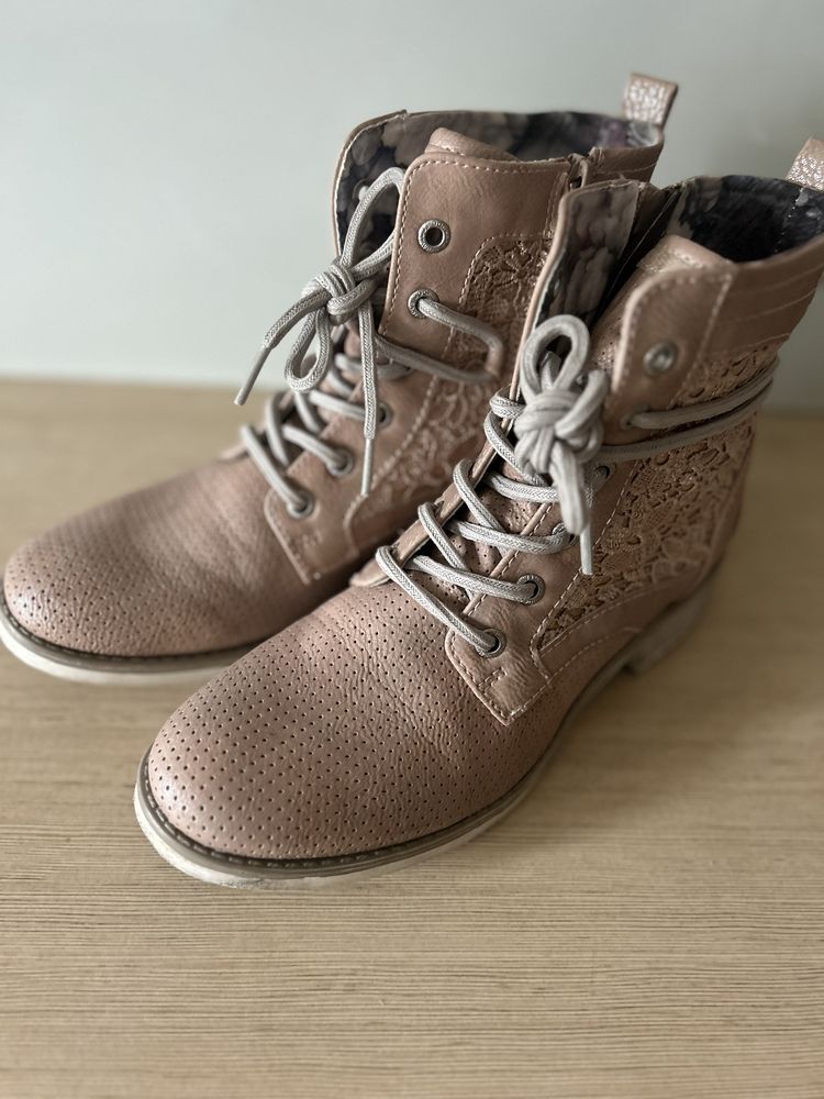 Botki trapery różowe z koronką 37 Dockers