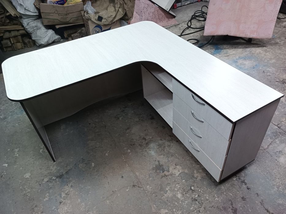 Стол.стіл.стіл письмовий.стіл комп'ютерний