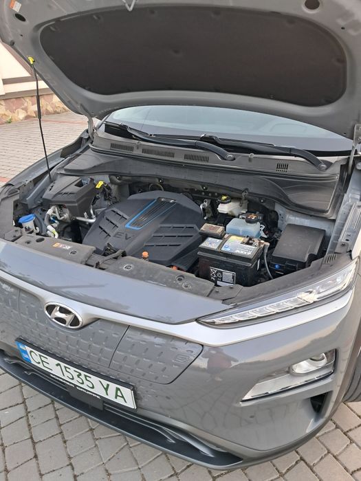 Hyundai Kona Electric 64 кВт