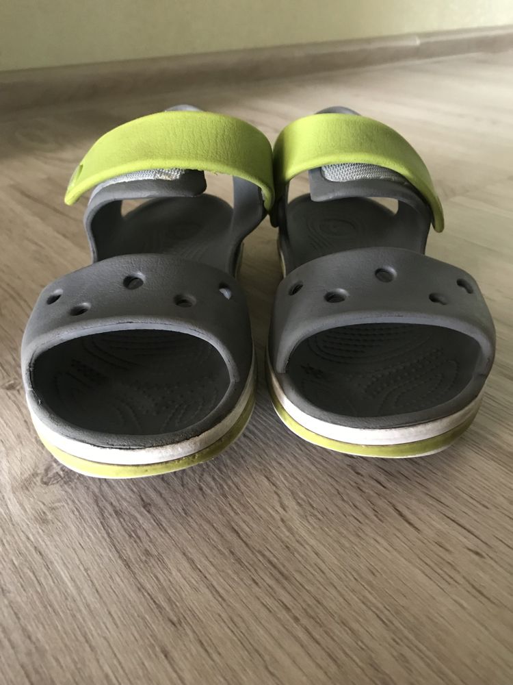 Босоніжки босоножки Crocs