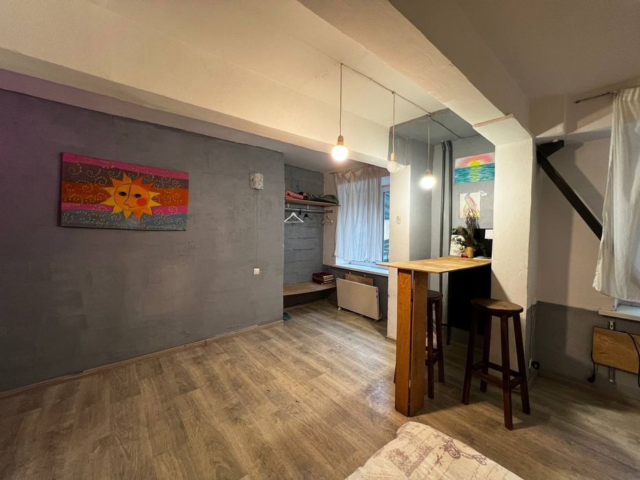 Здається студія Андріївський узвіз