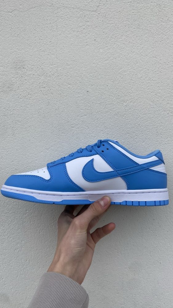 Nike Dunk Low "University Blue"