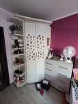 biale drewniane meble