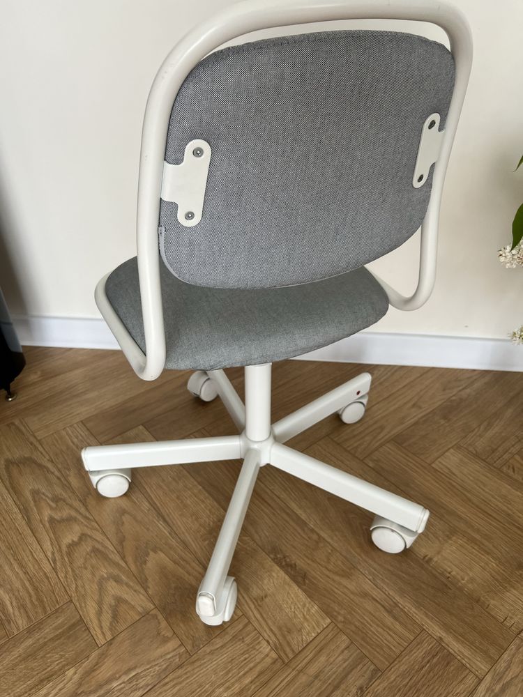 Ikea ÖRFJÄLL ORFJALL krzeslo krzeselko dzieciece biurowe male