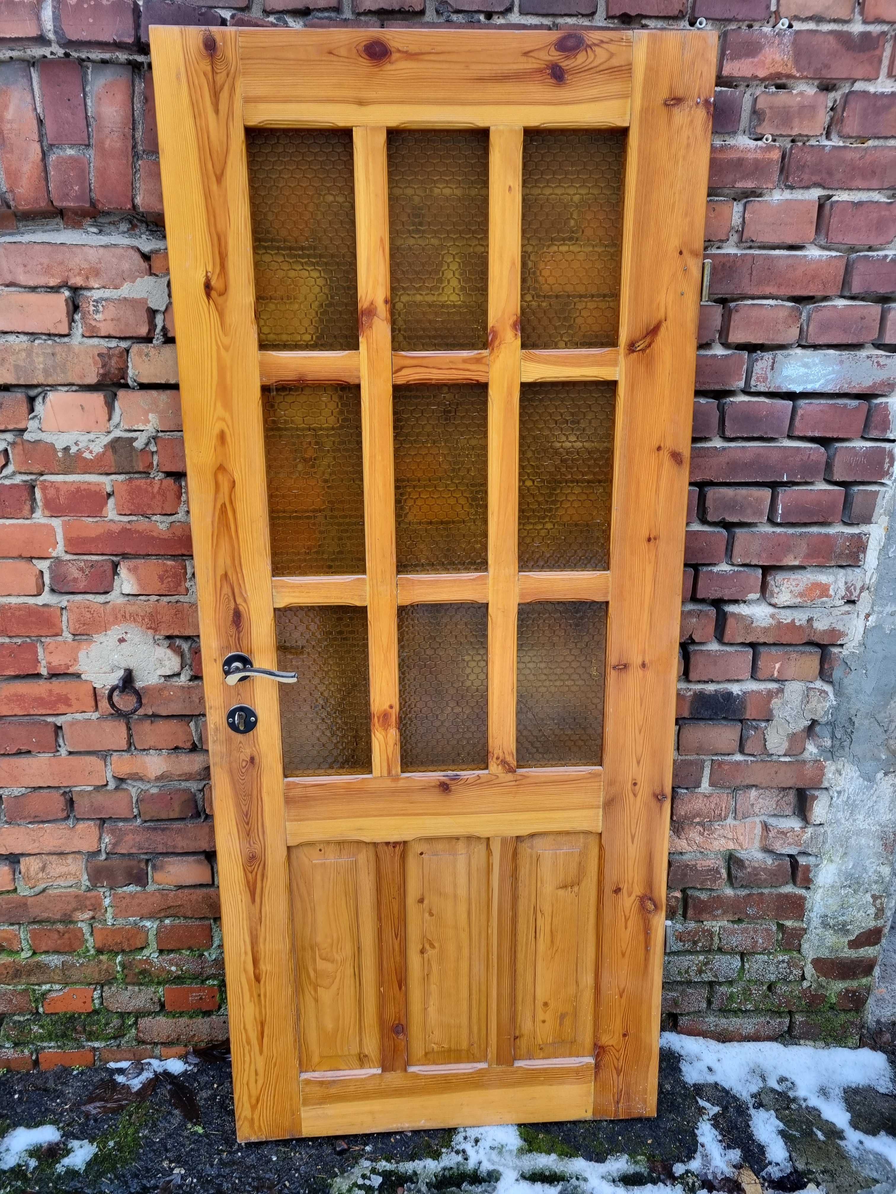 Drzwi wewnętrzne drewniane 2szt