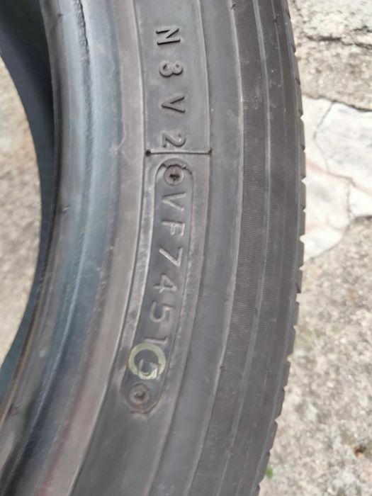 215 50R18 da Toyo