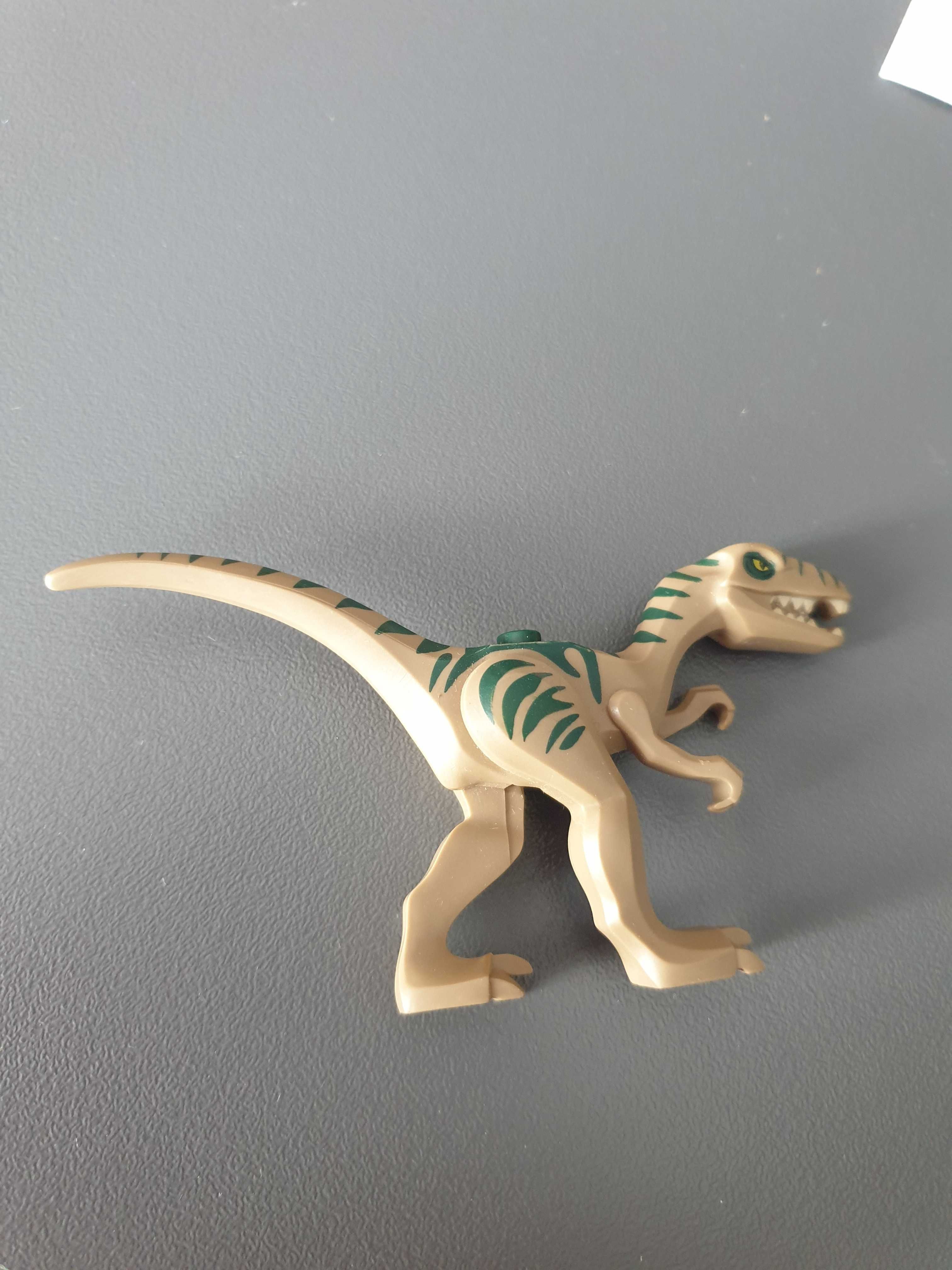 Figurka Lego dinozaur Triceratops