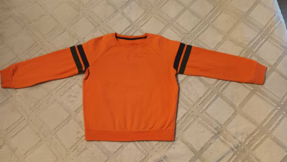 bluzy sportowe dla chłopca 122 cm 5 sztuk