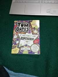 tom gates é mesmo um espetáculo (ás vezes)