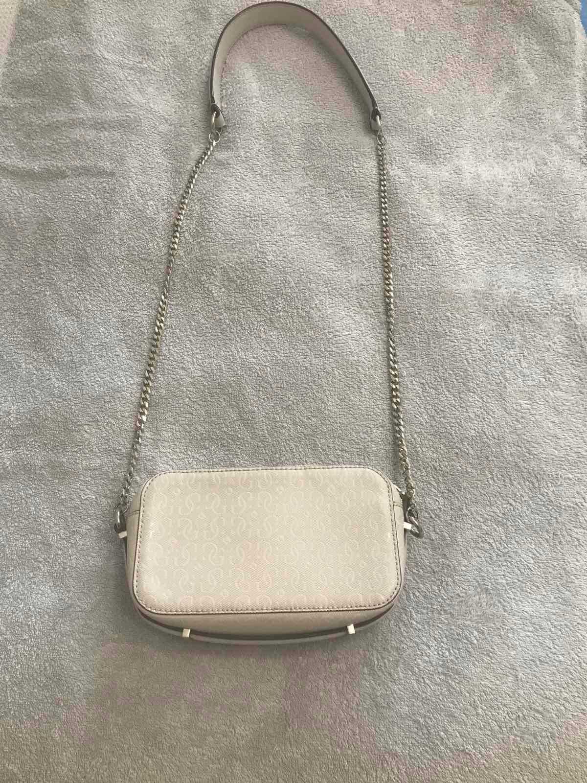 Продам сумку GUESS EST оригинал идеальное состояние