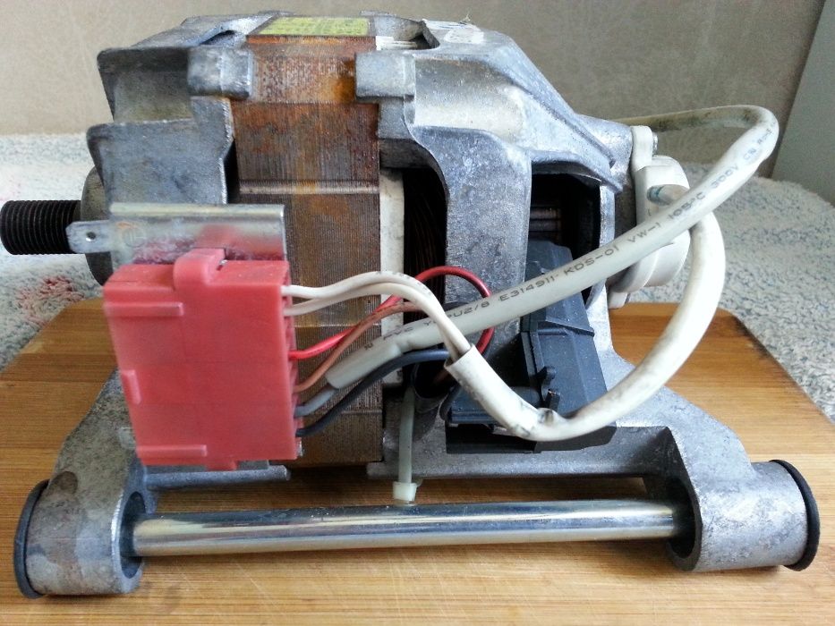 Электродвигатель от стиральной машины
