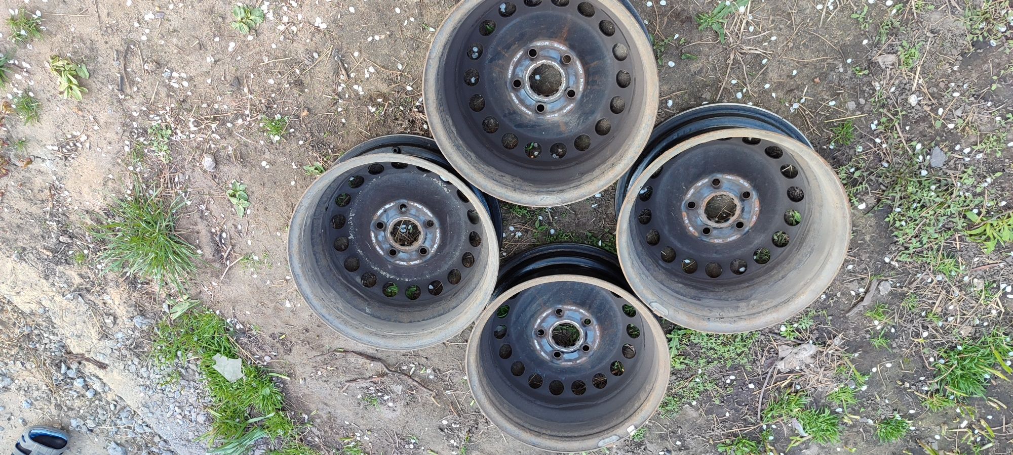 Продаж дисків R15