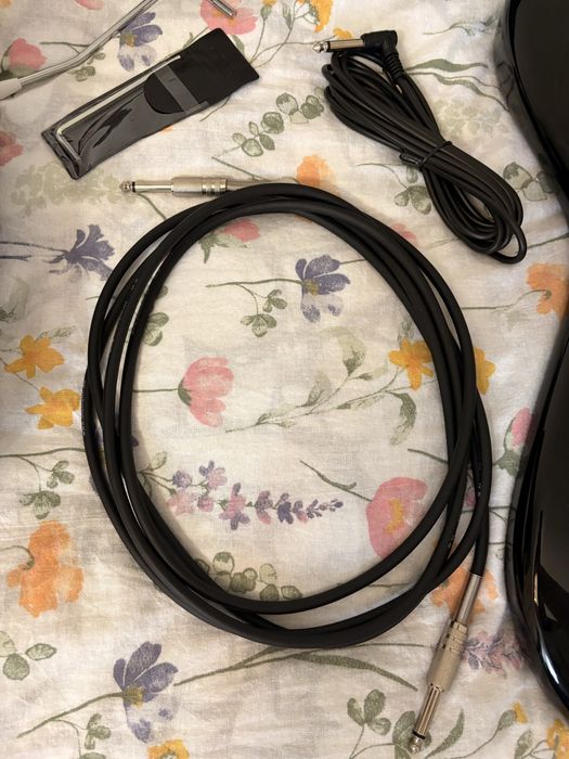 Gitara elektryczna Harley Benton ST-62BK Hot Rod bundle 1