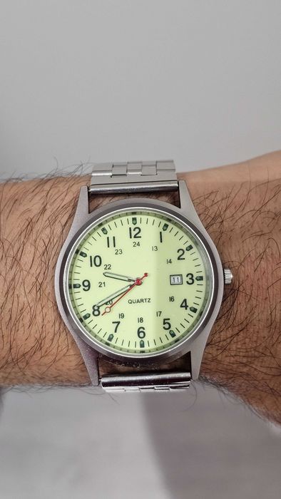 Relógio Verde com 2 Braceletes Nylon e Metálica