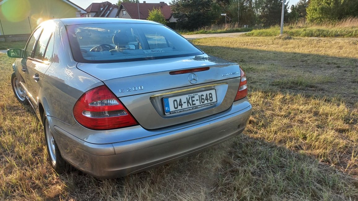 Mercedes Benz E  klasa  1.8 Kompresor 2004r