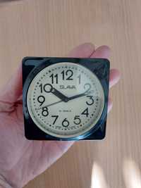 Часы будильник механика Slava made in USSR  рабочие отличное остояние