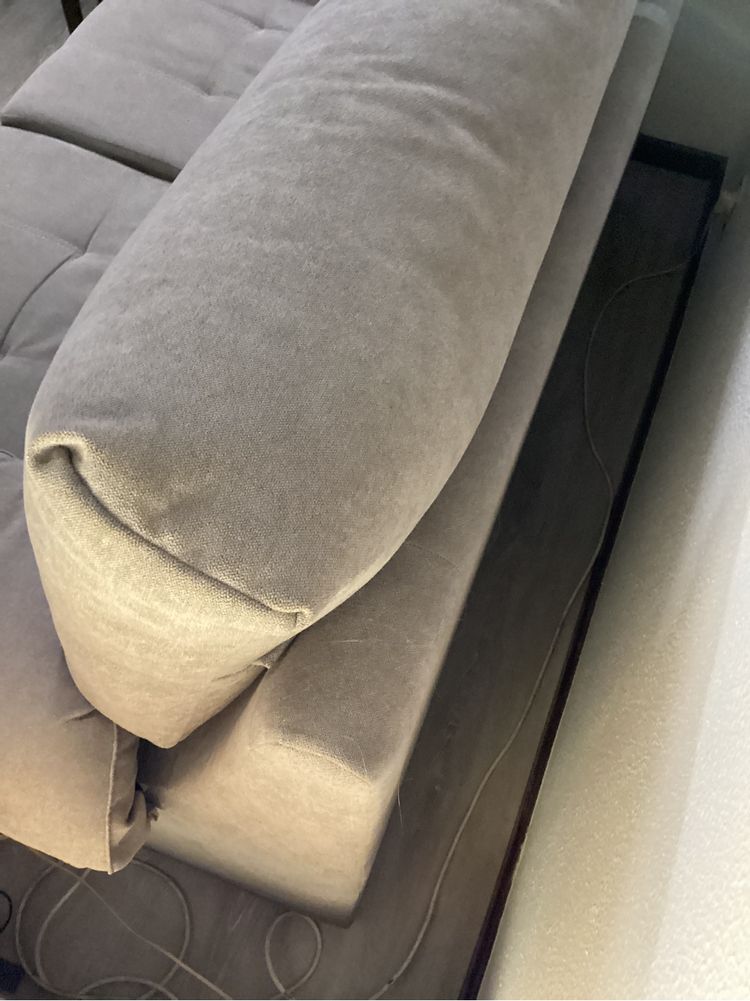 Sofá semi-novo 2 lugares
