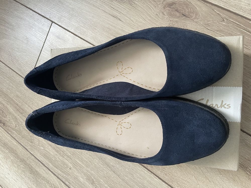 Балетки сині шкіряні Clarks 37