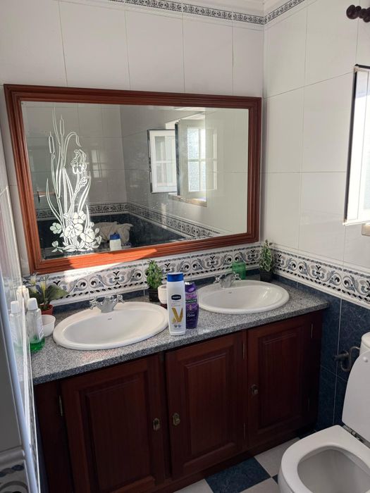 Moradia mobilada  pronta a habitar para empresas