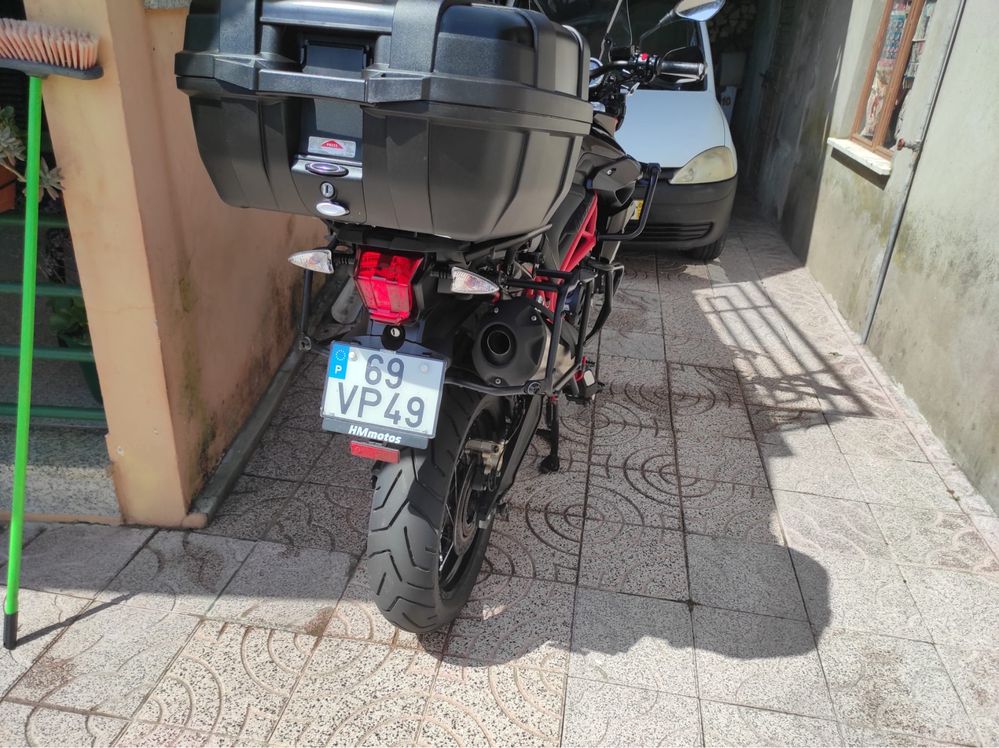 Triumph tiger 800
