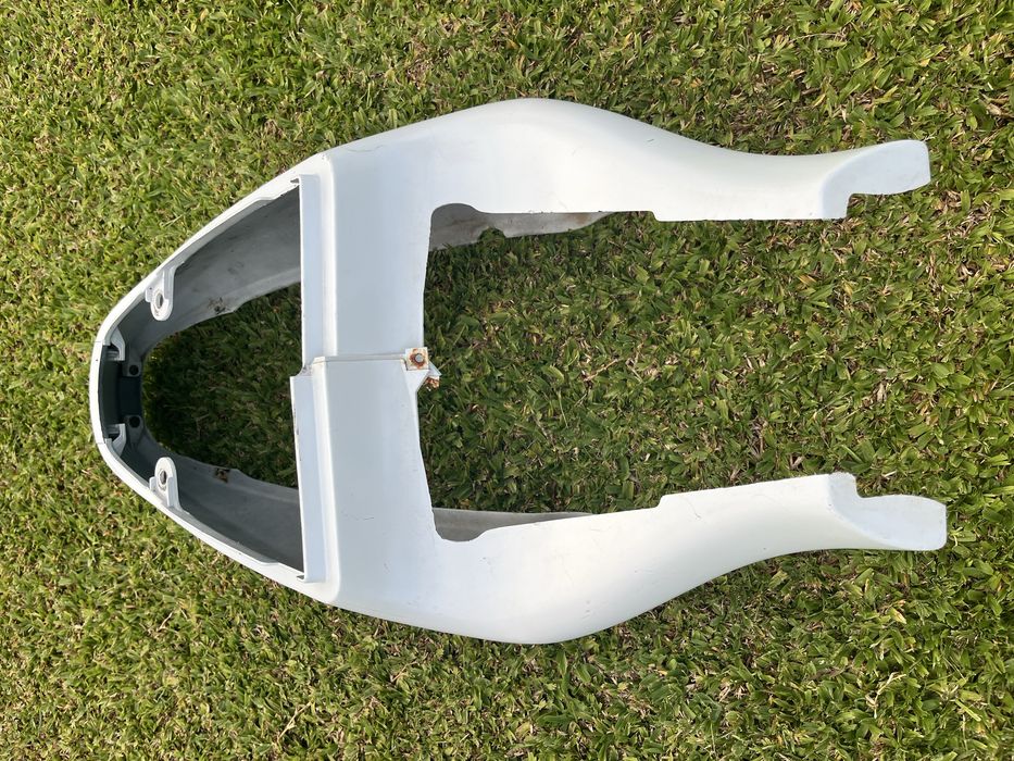 Carenagem traseira suzuki gsxr 750 de 99