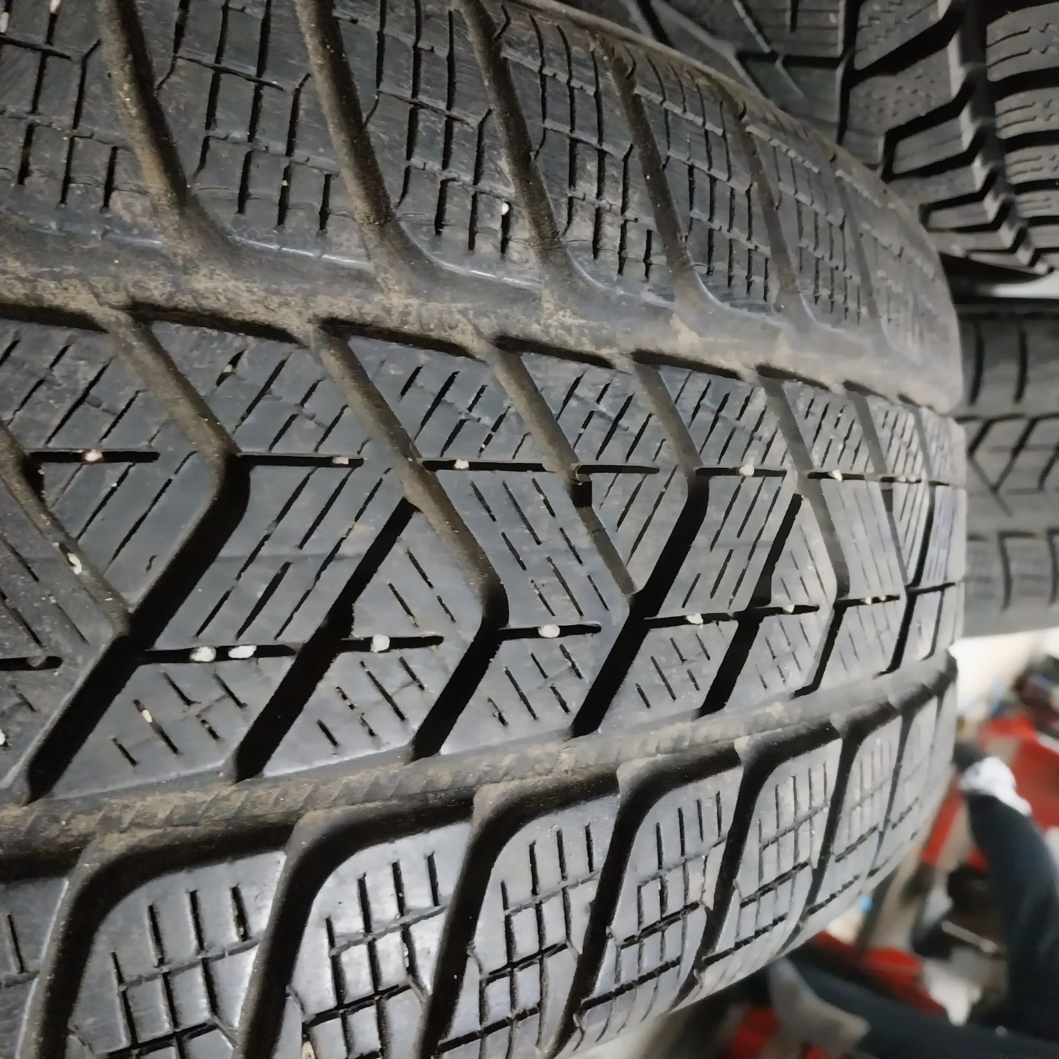 Całe Koła Zimowe VW Tiguan R17 5x112 7J ET 40