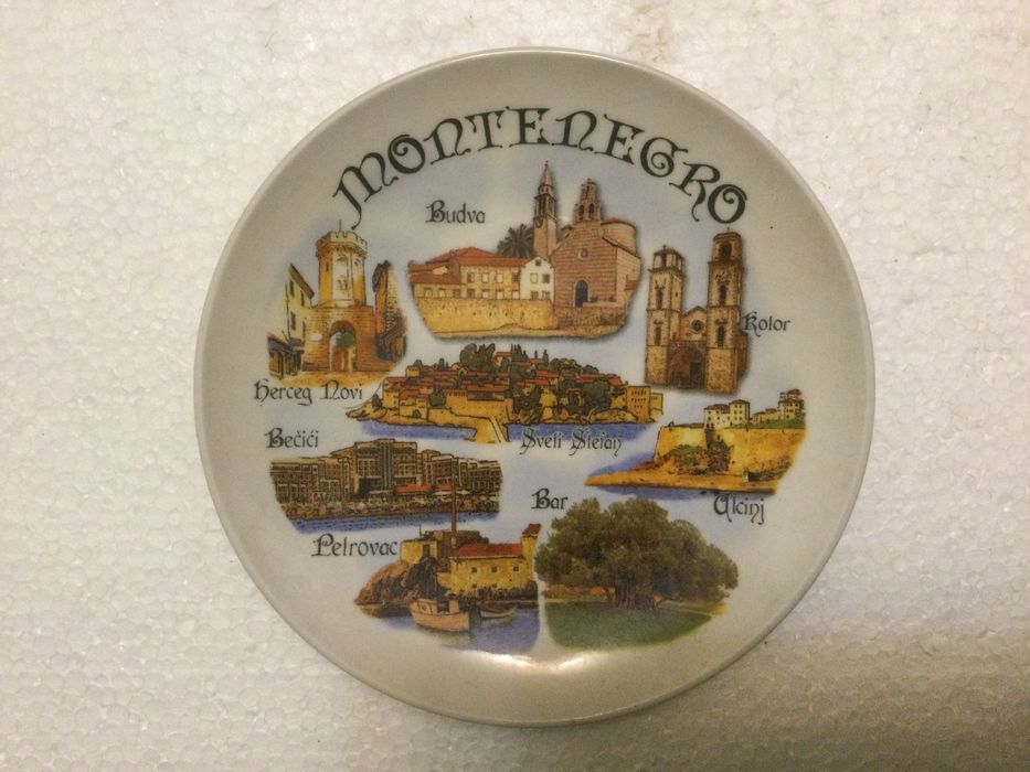 Сувениры из славянских стран.