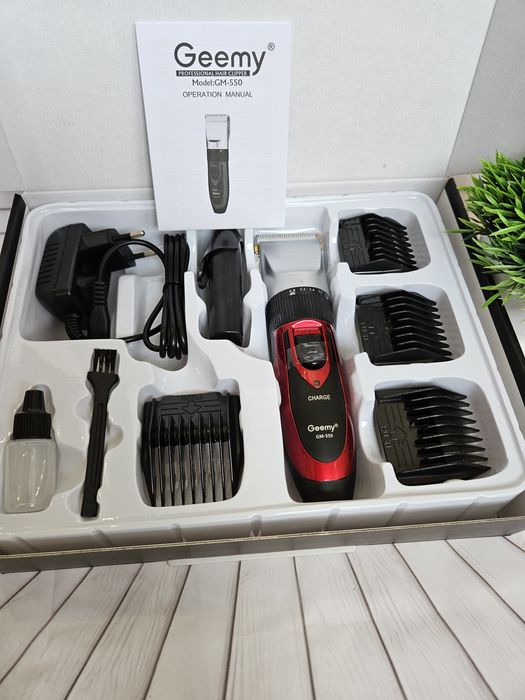Машинка для стрижки волосся і бороди Gemmy 550 керамічні ножі стрижка