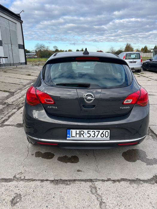 Astra j mały przebieg, okazja