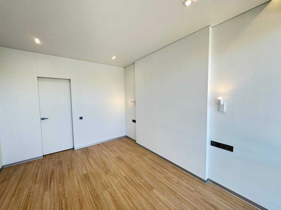 Продам Будинок/Таунхаус з ремонтом, меблями та технікою у Вовчинцях!!!