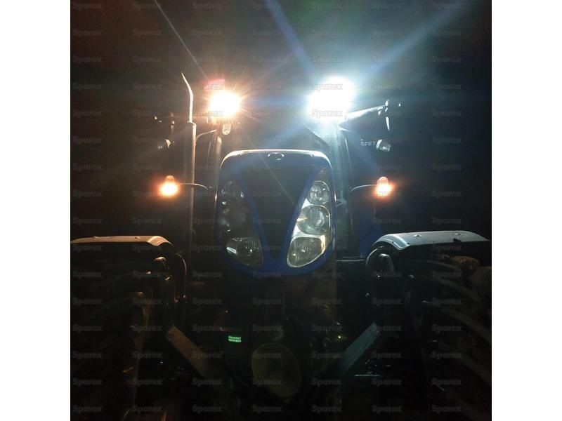 Lampa Robocza Led przednia Case New Holland 4620 Lumeny Puma