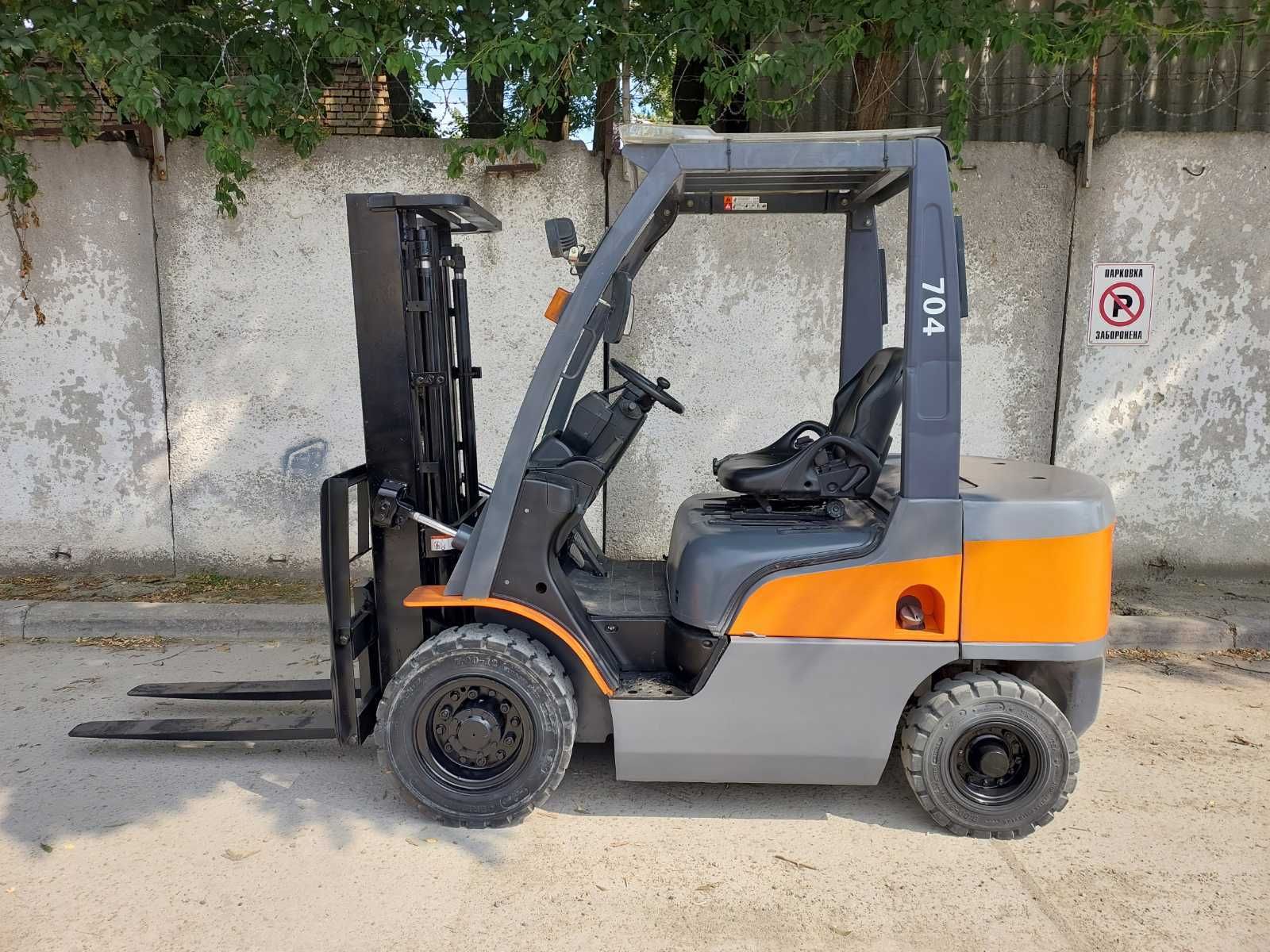 Автонавантажувач UNICARRIERS 2.5т дизель