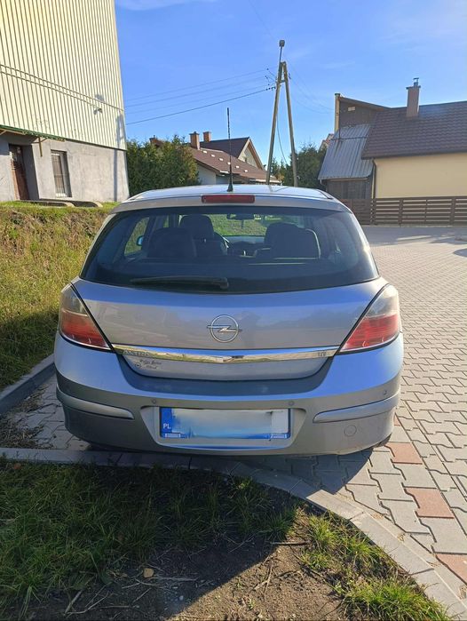 Opel Astra H 1.6  2008r
