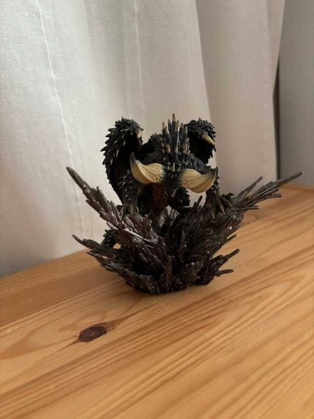 Figura Nergigante - Monster Hunter World