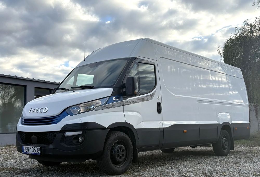 Iveco Daily  SalonPL/ VAT23/ VAT1/ Kamera/ HAK/ Tempomat