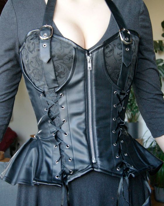 Gorset overbust gotycki/alternatywny