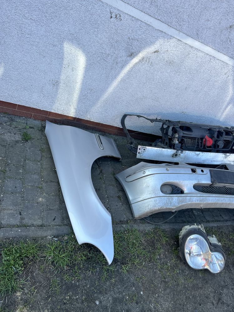 Zderzak mercedes w 203 zderzak błontik c klasa  kolor 744