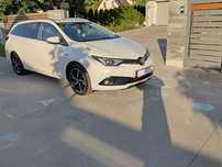 Toyota Auris Hybrid ,,kombi,,, Biała Perła