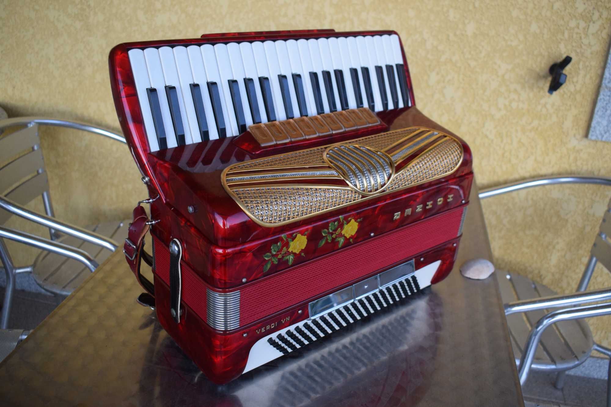 Acordeao hohner Verdi VN 4 Voz, N .51