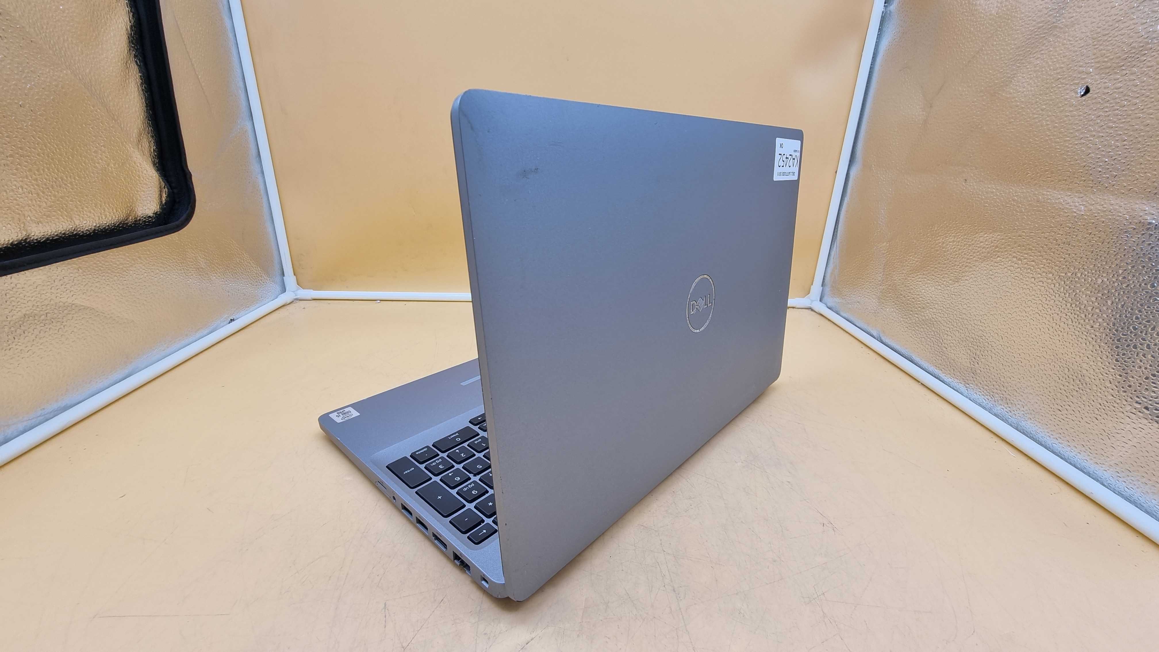 Laptop DELL LATITUDE 5511 i5-10400H 16/256GB 15,6 FHD