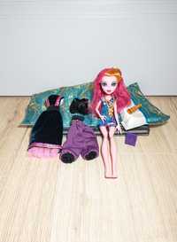 Lalka Monster High Gigi Grant Freaky Field Trip z akcesoriami