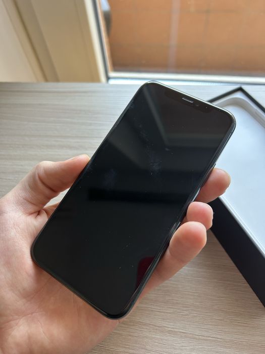 Iphone 11 Pro dark green stan bdb