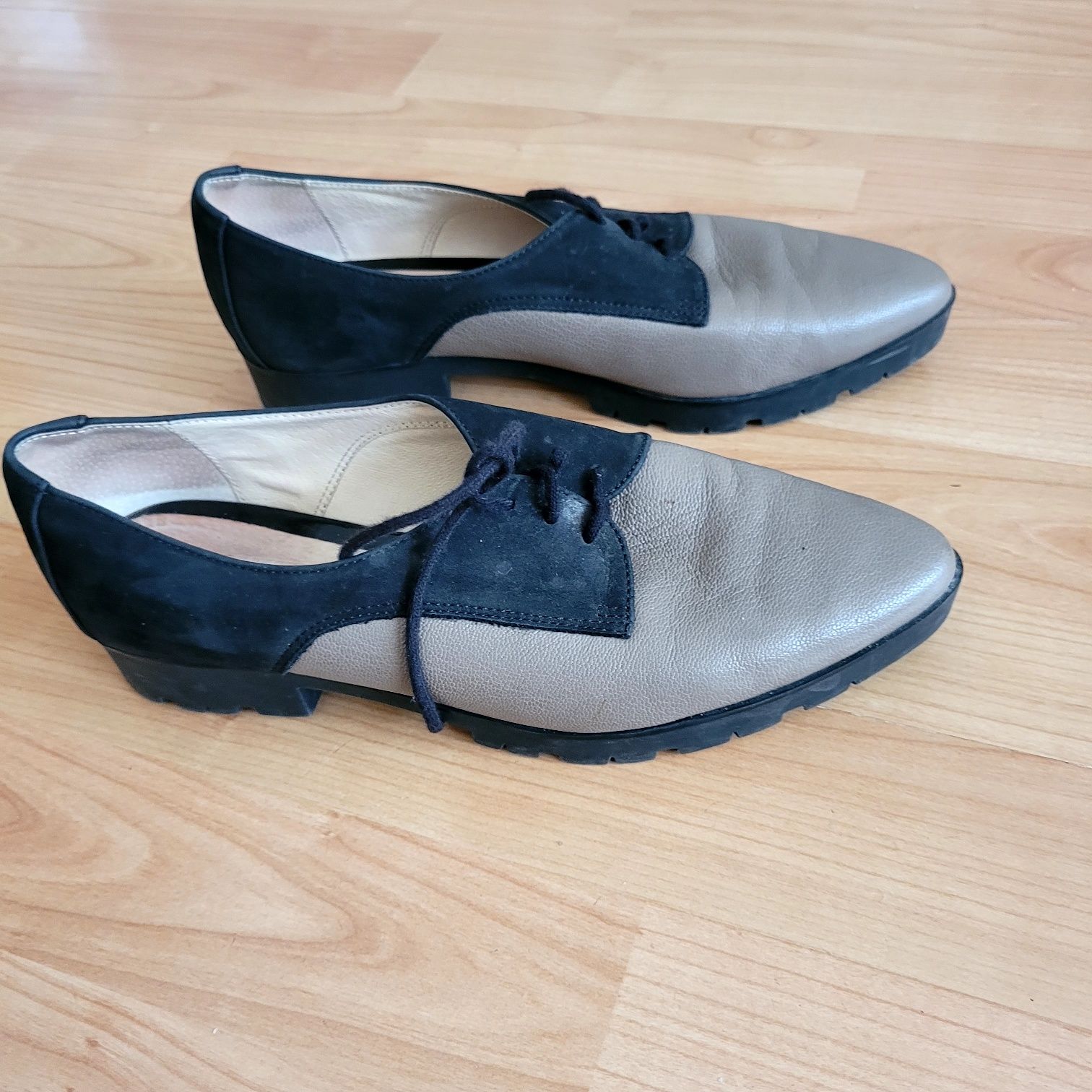 Polbuty damskie skorzane 38