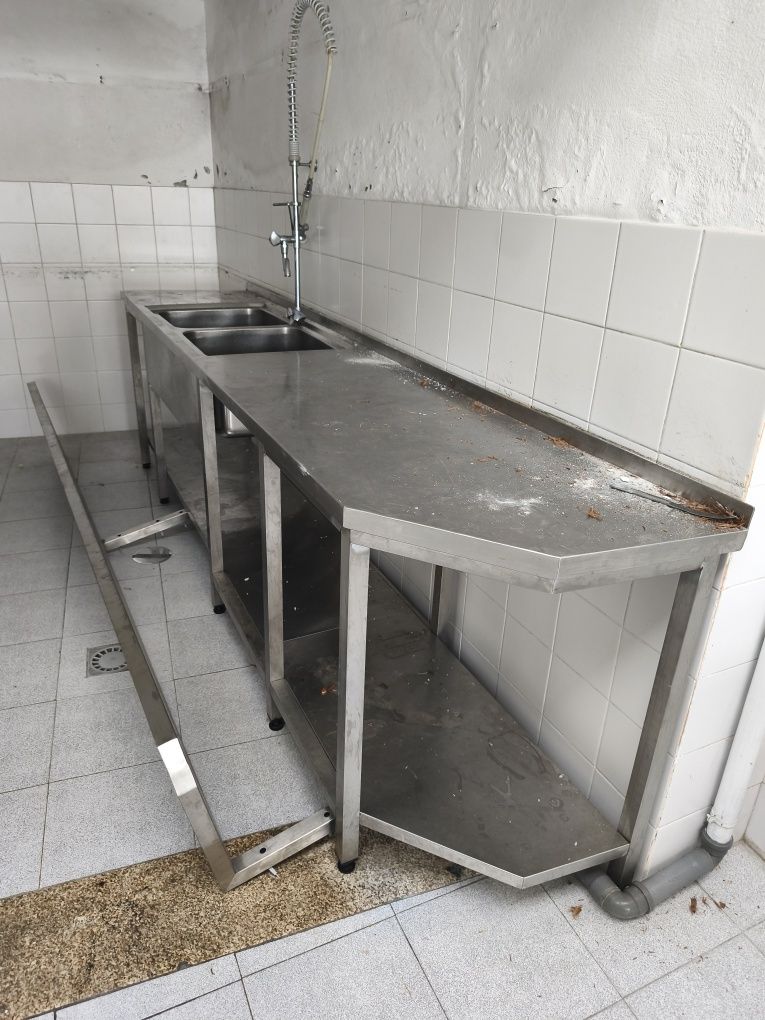 Banca inox duas pias