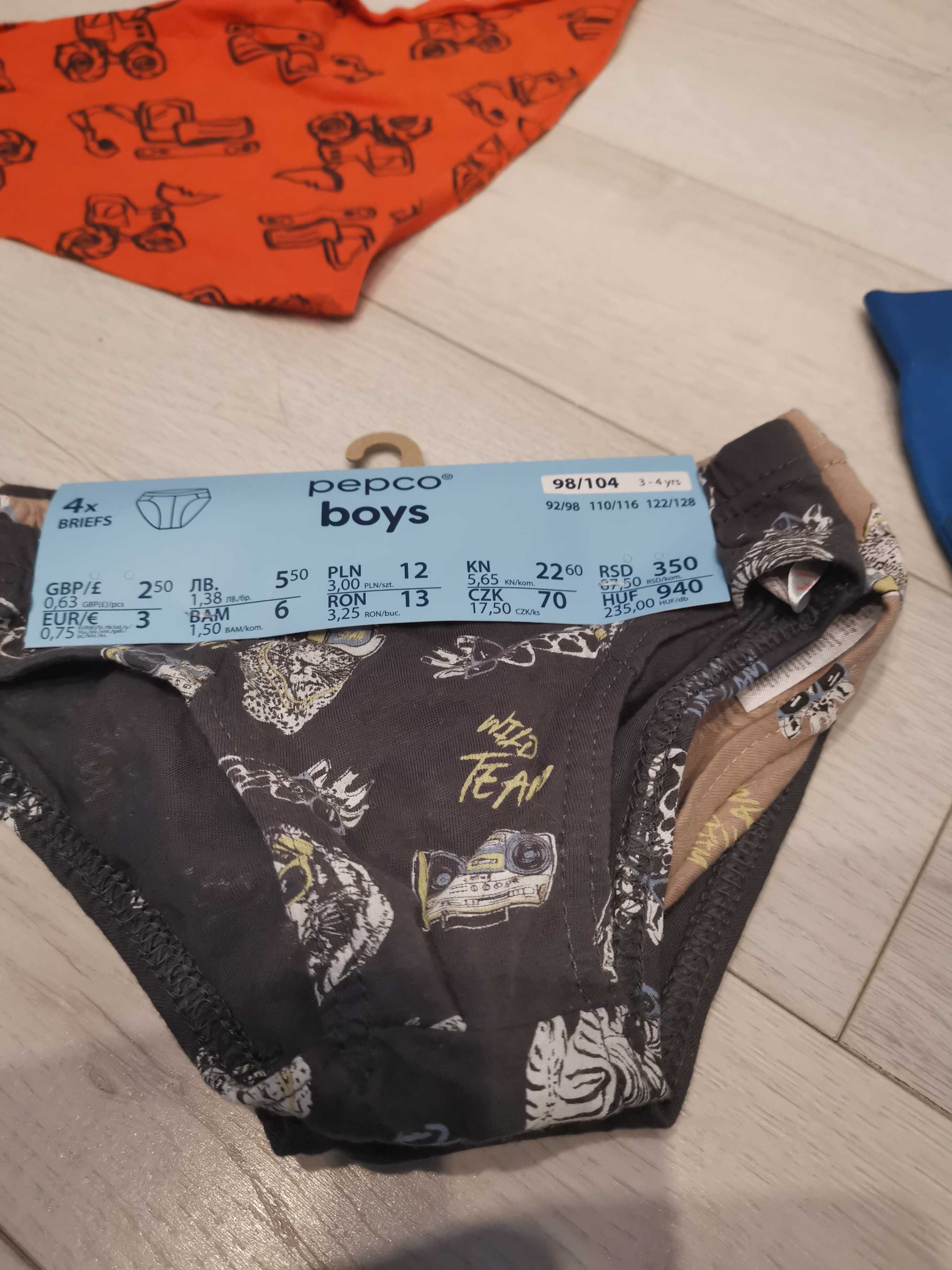 Czapka apaszka Smyk, koszulka H&M, legginsy termiczne 104 dla chłopca